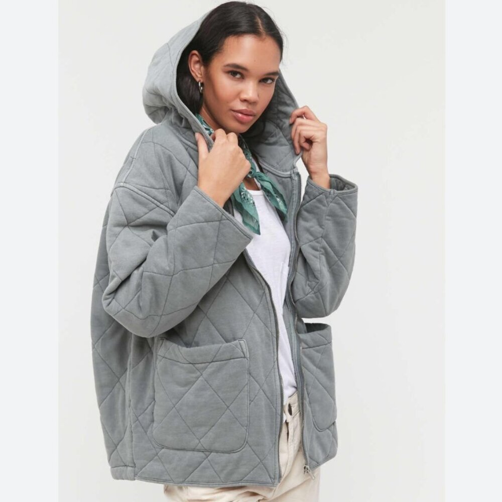 Urban Outfitters Freja Quilted Hooded Jacket Gray Winter Oversized Small